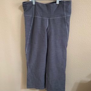 FINAL SALE! Lululemon size 6 capris